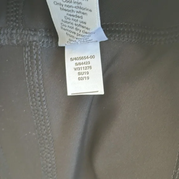 Athleta Momentum Ruffle Skort Black Size M - Picture 9 of 9